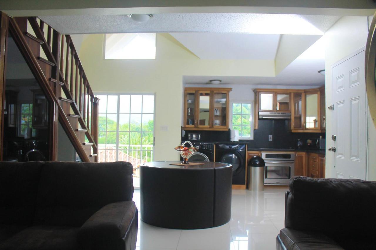 Marley Manor Apartment Kingston Exterior photo
